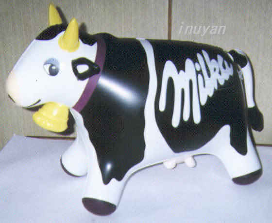 milka inflatable cow